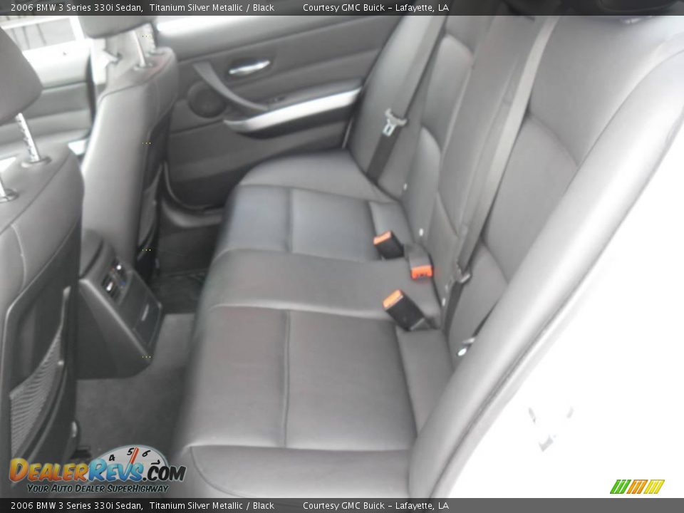 2006 BMW 3 Series 330i Sedan Titanium Silver Metallic / Black Photo #12