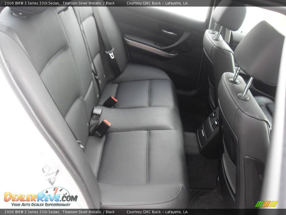 2006 BMW 3 Series 330i Sedan Titanium Silver Metallic / Black Photo #13