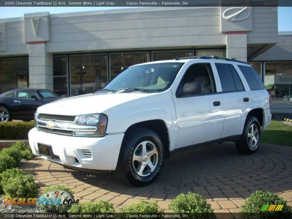 2006 Chevrolet TrailBlazer LS 4x4 Summit White / Light Gray Photo #2