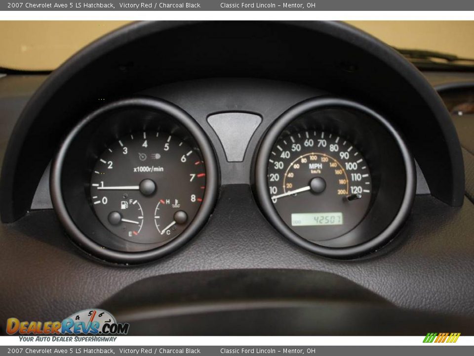 2007 Chevrolet Aveo 5 LS Hatchback Victory Red / Charcoal Black Photo #11