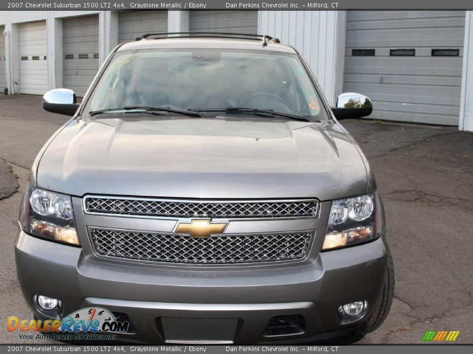2007 Chevrolet Suburban 1500 LTZ 4x4 Graystone Metallic / Ebony Photo #2