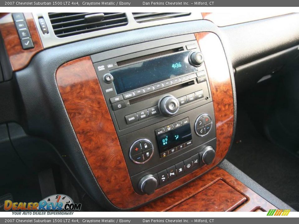 2007 Chevrolet Suburban 1500 LTZ 4x4 Graystone Metallic / Ebony Photo #13