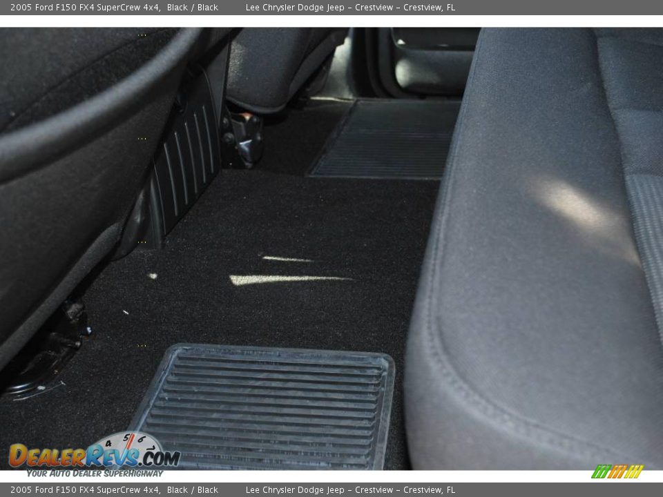2005 Ford F150 FX4 SuperCrew 4x4 Black / Black Photo #21