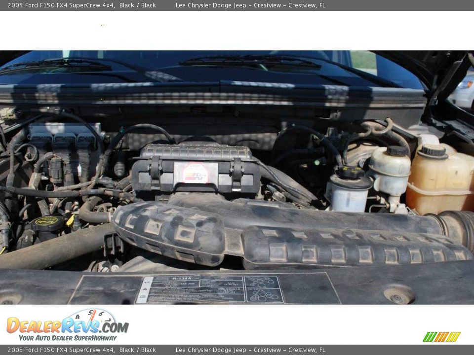 2005 Ford F150 FX4 SuperCrew 4x4 Black / Black Photo #28