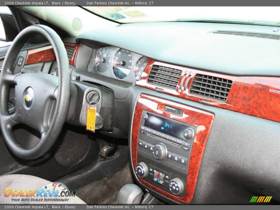 2009 Chevrolet Impala LT Black / Ebony Photo #10