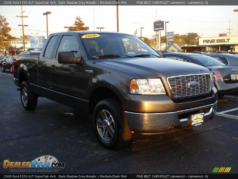2006 Ford F150 XLT SuperCab 4x4 Dark Shadow Grey Metallic / Medium/Dark Flint Photo #2