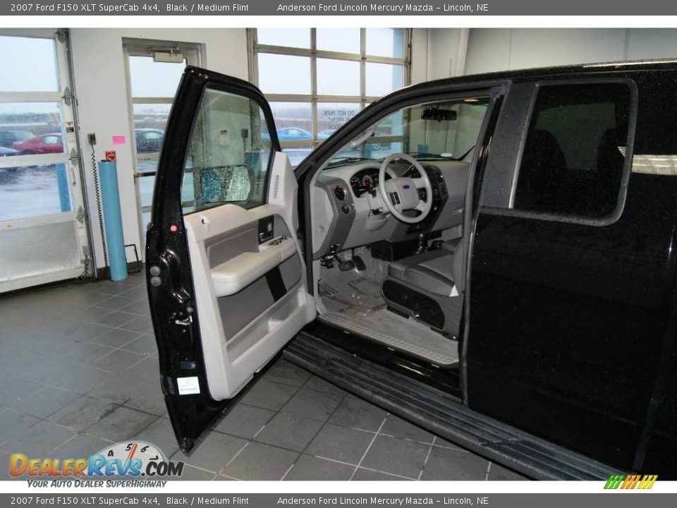 2007 Ford F150 XLT SuperCab 4x4 Black / Medium Flint Photo #20