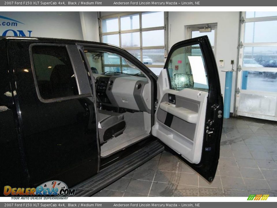 2007 Ford F150 XLT SuperCab 4x4 Black / Medium Flint Photo #22