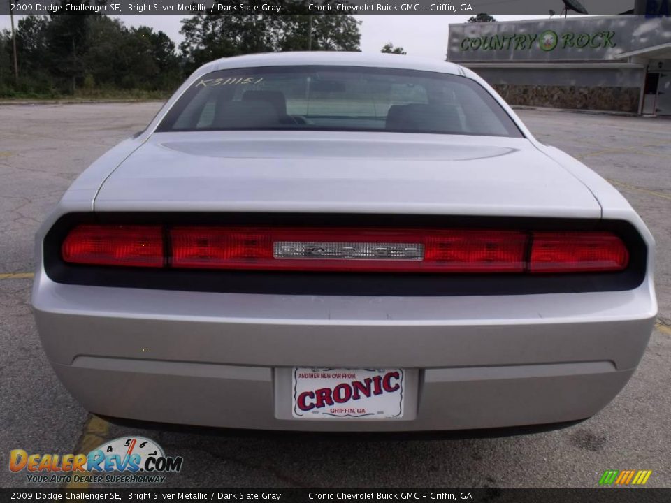 2009 Dodge Challenger SE Bright Silver Metallic / Dark Slate Gray Photo #4