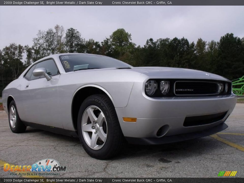 2009 Dodge Challenger SE Bright Silver Metallic / Dark Slate Gray Photo #7