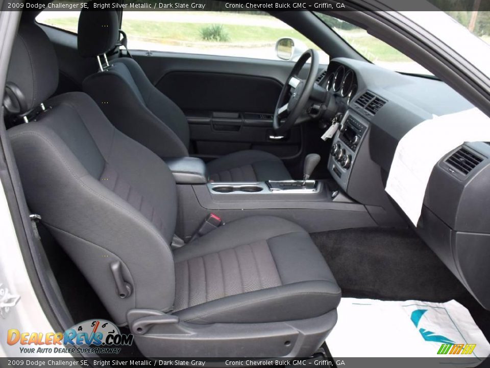 2009 Dodge Challenger SE Bright Silver Metallic / Dark Slate Gray Photo #12