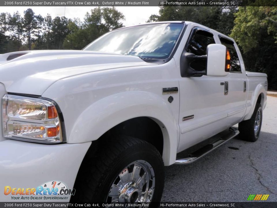 2006 Ford F250 Super Duty Tuscany FTX Crew Cab 4x4 Oxford White / Medium Flint Photo #13