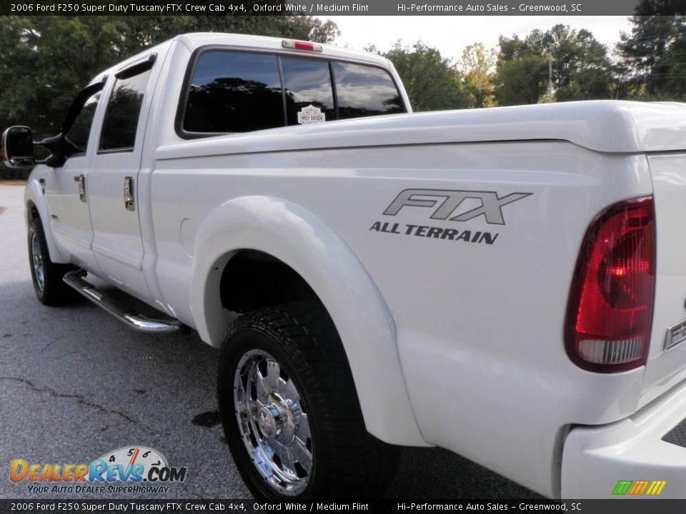 2006 Ford F250 Super Duty Tuscany FTX Crew Cab 4x4 Oxford White / Medium Flint Photo #17