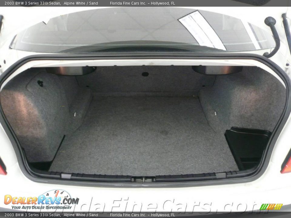 2003 BMW 3 Series 330i Sedan Alpine White / Sand Photo #10