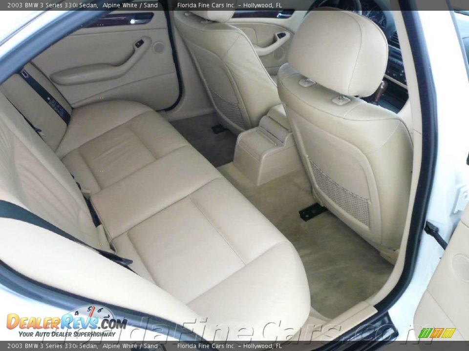 2003 BMW 3 Series 330i Sedan Alpine White / Sand Photo #15