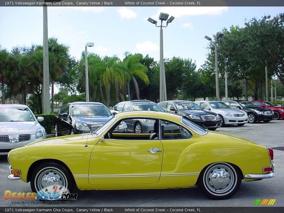 1971 Volkswagen Karmann Ghia Coupe Canary Yellow / Black Photo #5