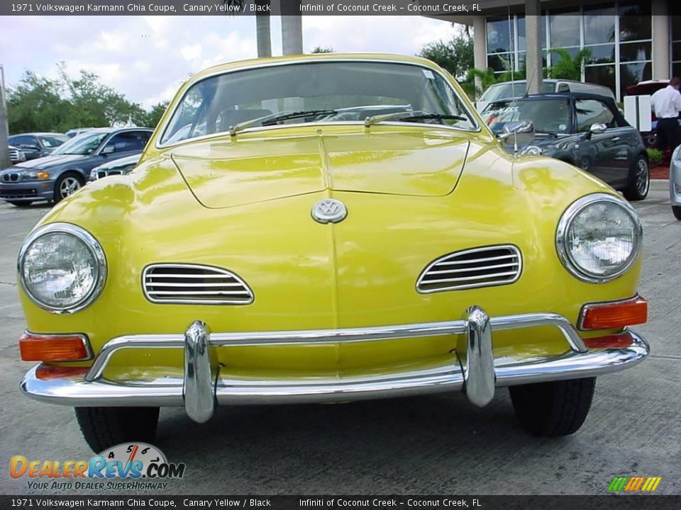 1971 Volkswagen Karmann Ghia Coupe Canary Yellow / Black Photo #10