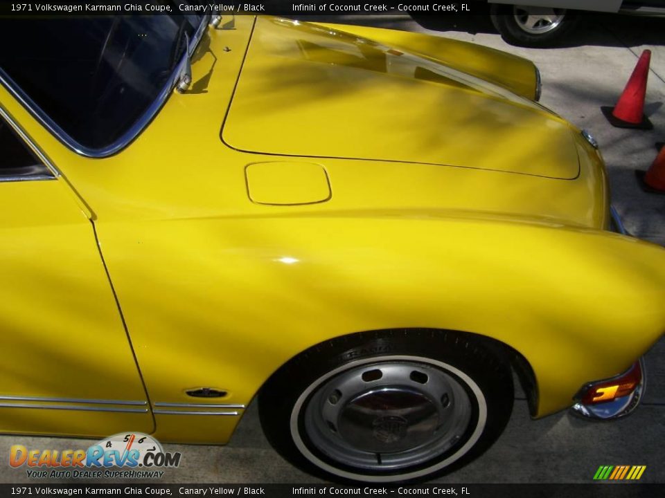 1971 Volkswagen Karmann Ghia Coupe Canary Yellow / Black Photo #18