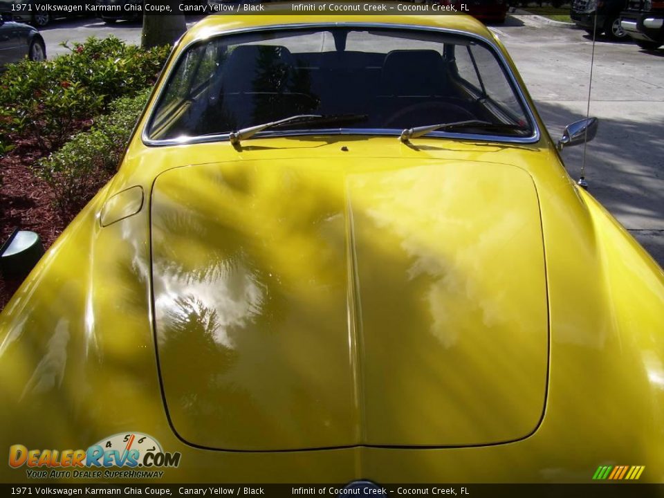 1971 Volkswagen Karmann Ghia Coupe Canary Yellow / Black Photo #31