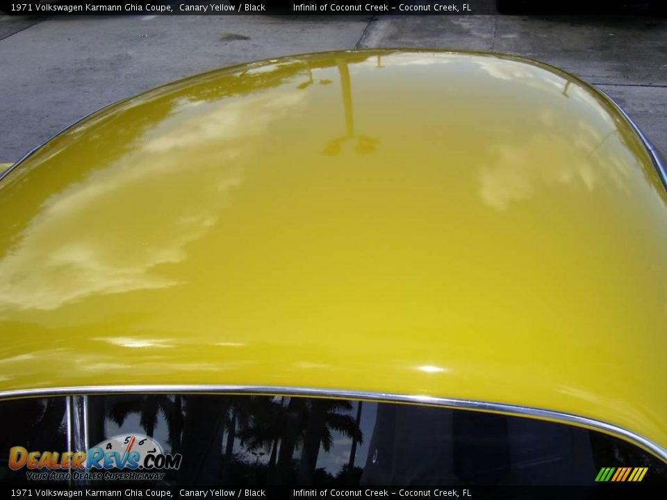 1971 Volkswagen Karmann Ghia Coupe Canary Yellow / Black Photo #33