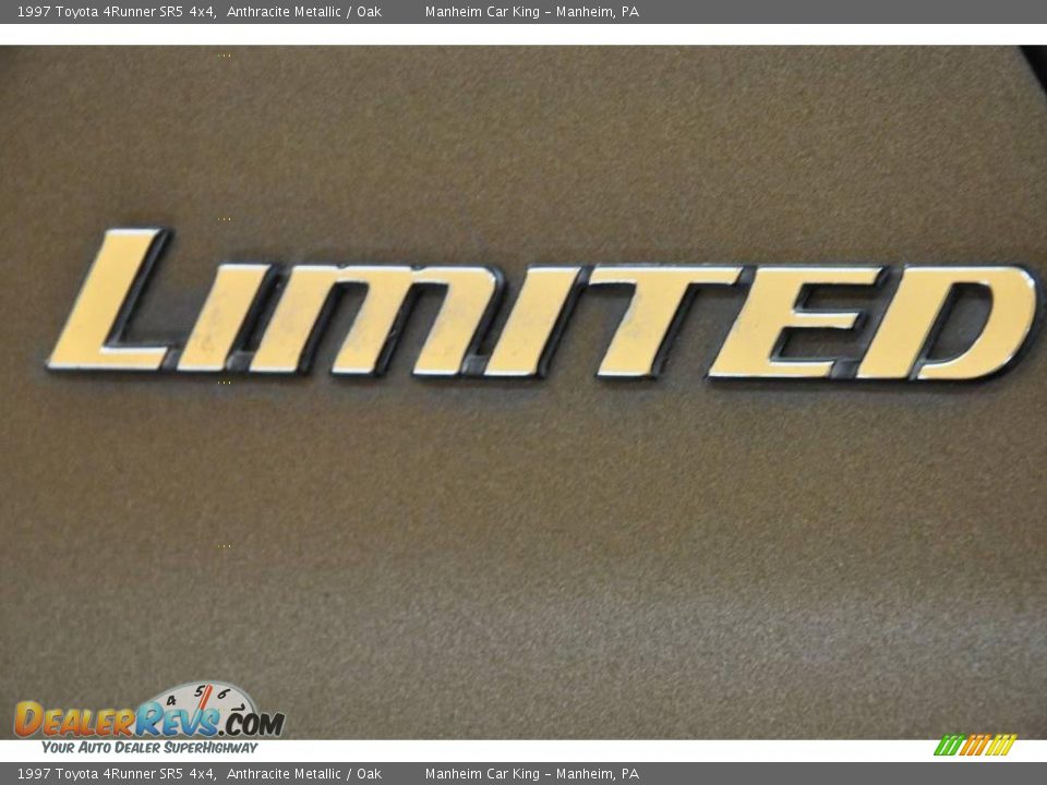 1997 Toyota 4Runner SR5 4x4 Anthracite Metallic / Oak Photo #8