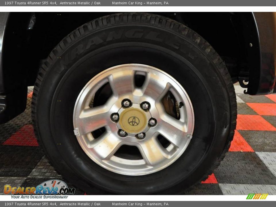 1997 Toyota 4Runner SR5 4x4 Anthracite Metallic / Oak Photo #20