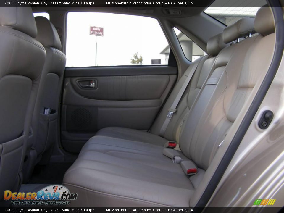 2001 Toyota Avalon XLS Desert Sand Mica / Taupe Photo #10