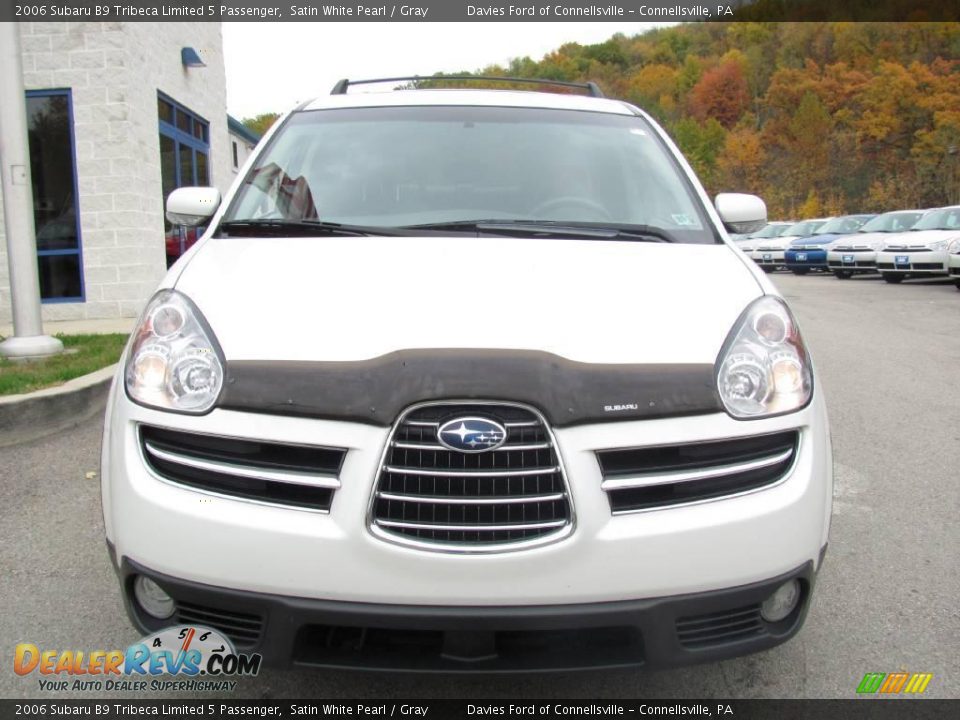 2006 Subaru B9 Tribeca Limited 5 Passenger Satin White Pearl / Gray Photo #3