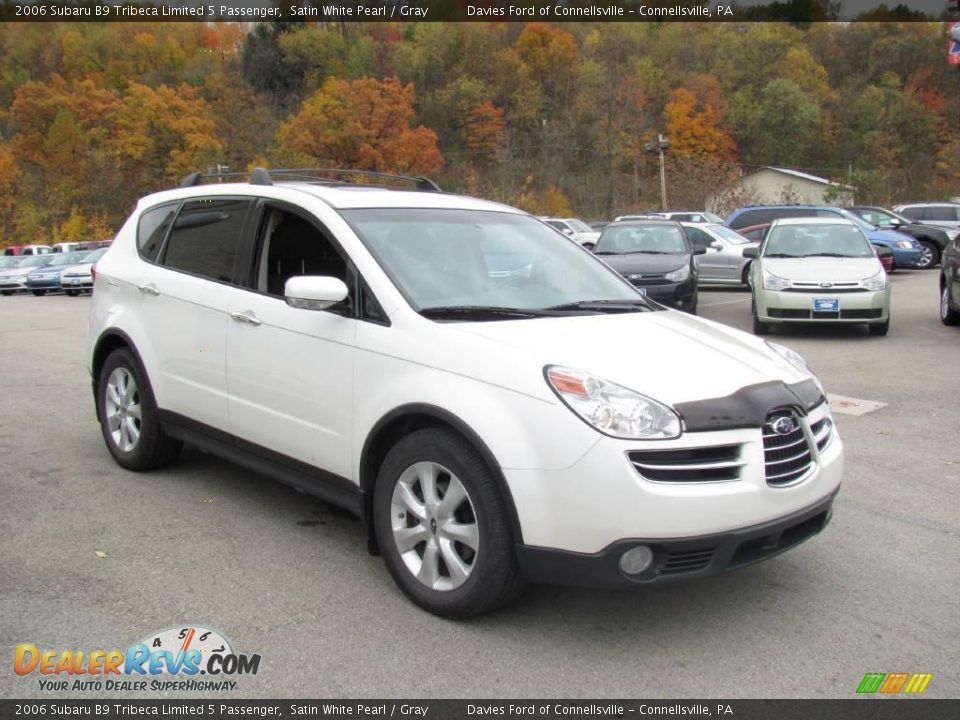 2006 Subaru B9 Tribeca Limited 5 Passenger Satin White Pearl / Gray Photo #4