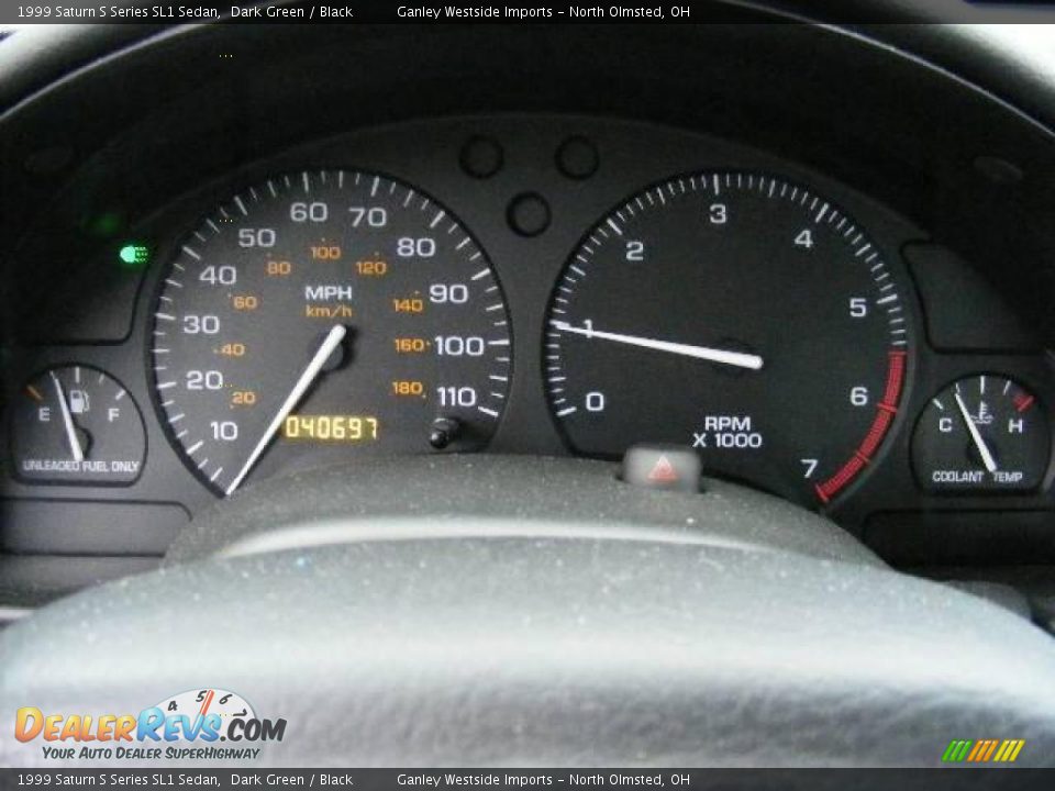 1999 Saturn S Series SL1 Sedan Dark Green / Black Photo #16