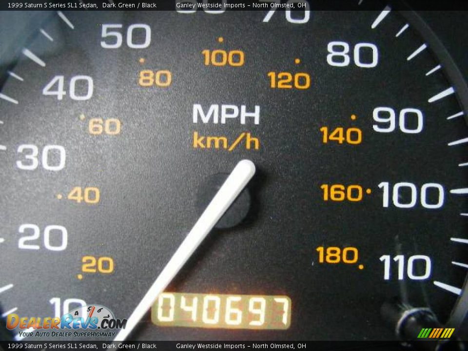 1999 Saturn S Series SL1 Sedan Dark Green / Black Photo #17