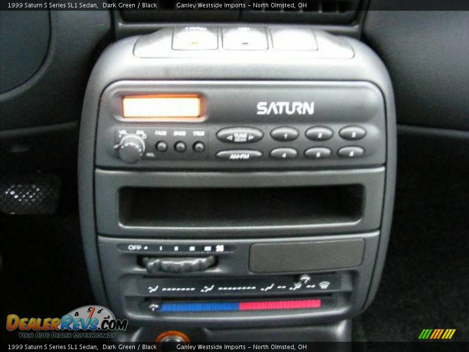 1999 Saturn S Series SL1 Sedan Dark Green / Black Photo #18