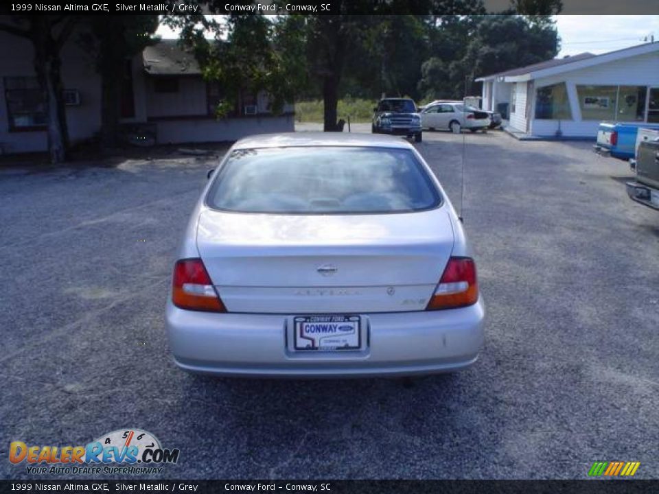 1999 Nissan Altima GXE Silver Metallic / Grey Photo #6