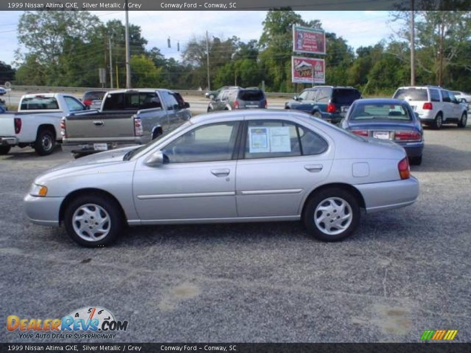 1999 Nissan Altima GXE Silver Metallic / Grey Photo #8