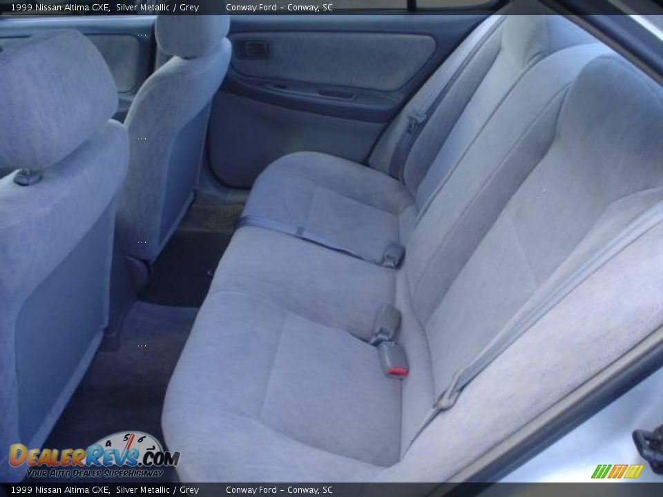 1999 Nissan Altima GXE Silver Metallic / Grey Photo #18