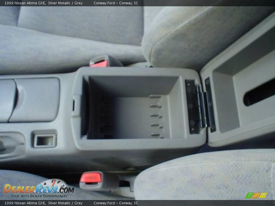 1999 Nissan Altima GXE Silver Metallic / Grey Photo #21