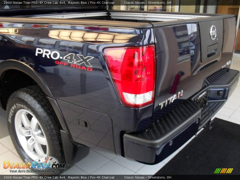 2009 Nissan Titan PRO-4X Crew Cab 4x4 Majestic Blue / Pro-4X Charcoal Photo #9