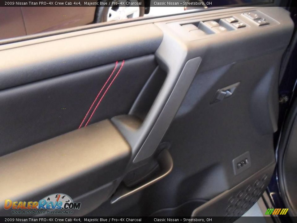 2009 Nissan Titan PRO-4X Crew Cab 4x4 Majestic Blue / Pro-4X Charcoal Photo #21
