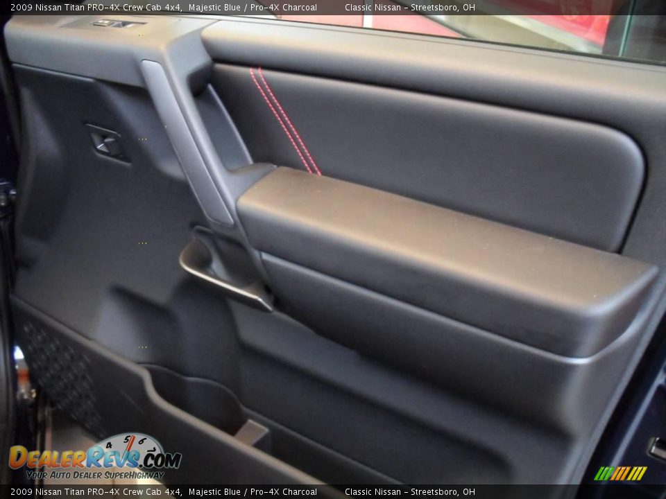 2009 Nissan Titan PRO-4X Crew Cab 4x4 Majestic Blue / Pro-4X Charcoal Photo #24
