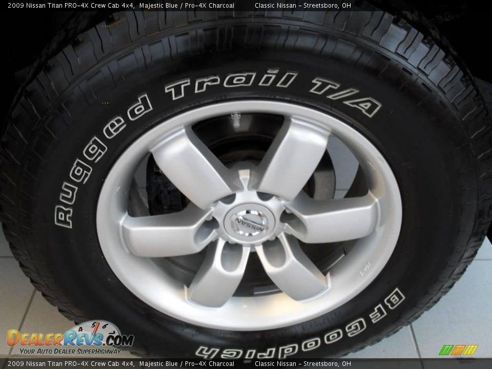 2009 Nissan Titan PRO-4X Crew Cab 4x4 Majestic Blue / Pro-4X Charcoal Photo #33