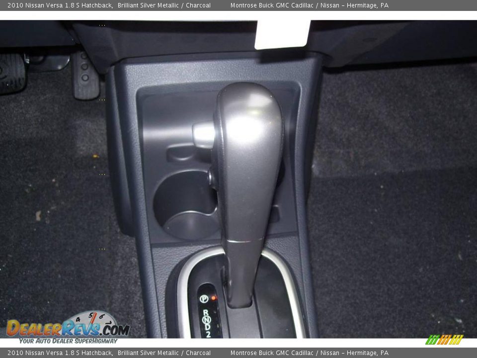 2010 Nissan Versa 1.8 S Hatchback Brilliant Silver Metallic / Charcoal Photo #8