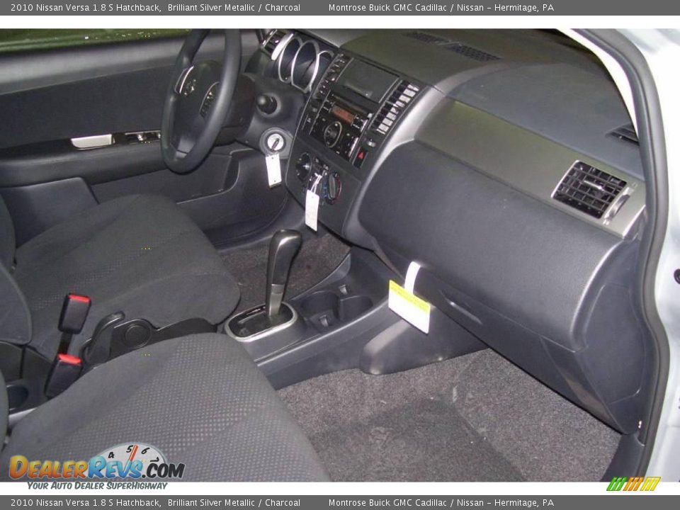 2010 Nissan Versa 1.8 S Hatchback Brilliant Silver Metallic / Charcoal Photo #11