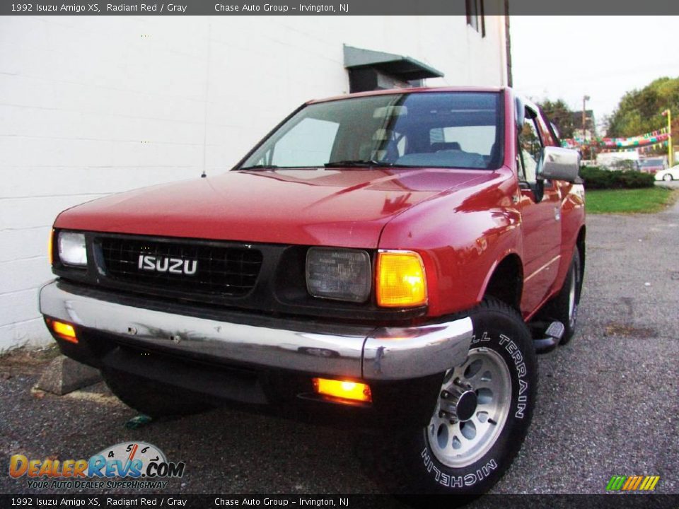1992 Isuzu Amigo XS Radiant Red / Gray Photo #1