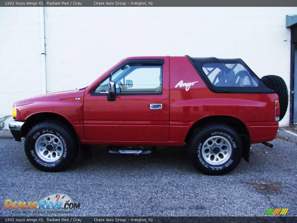 1992 Isuzu Amigo XS Radiant Red / Gray Photo #2