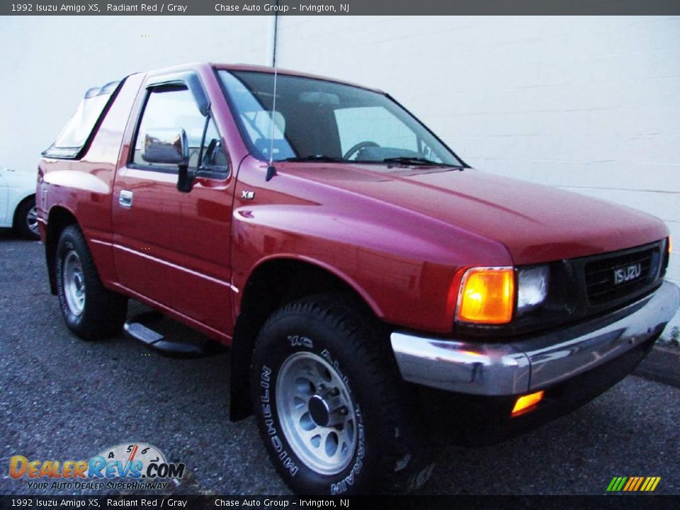 1992 Isuzu Amigo XS Radiant Red / Gray Photo #6