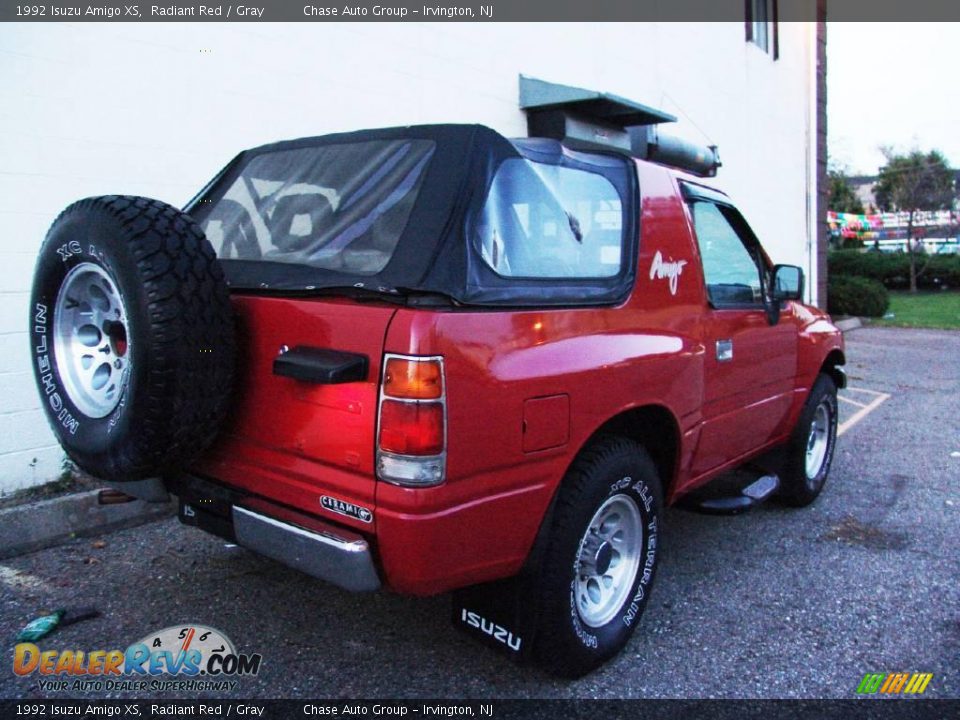 1992 Isuzu Amigo XS Radiant Red / Gray Photo #7