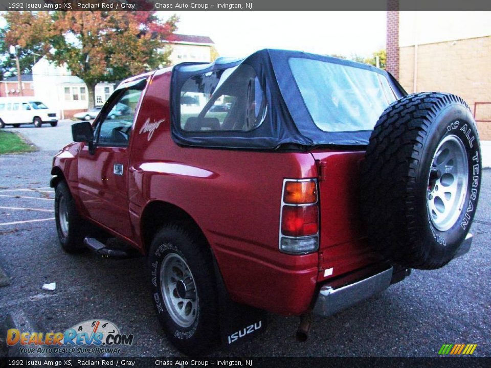 1992 Isuzu Amigo XS Radiant Red / Gray Photo #8