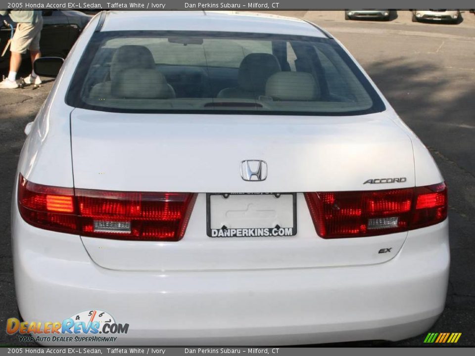 2005 Honda Accord EX-L Sedan Taffeta White / Ivory Photo #6