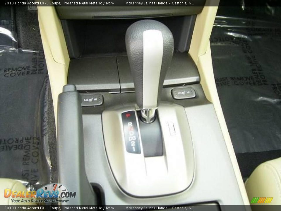 2010 Honda Accord EX-L Coupe Polished Metal Metallic / Ivory Photo #20