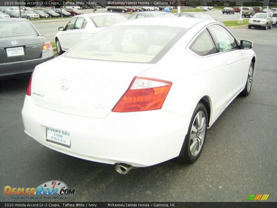 2010 Honda Accord LX-S Coupe Taffeta White / Ivory Photo #4